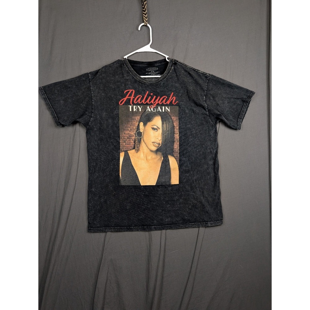 Aaliyah T-Shirt Short Sleeve Music Graphic Black Tee Size M/L